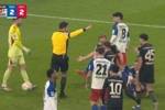 德媒：拜仁在更衣室门口堵裁判 凯恩说&lsquo;这是我见过的最差裁判&rsquo;